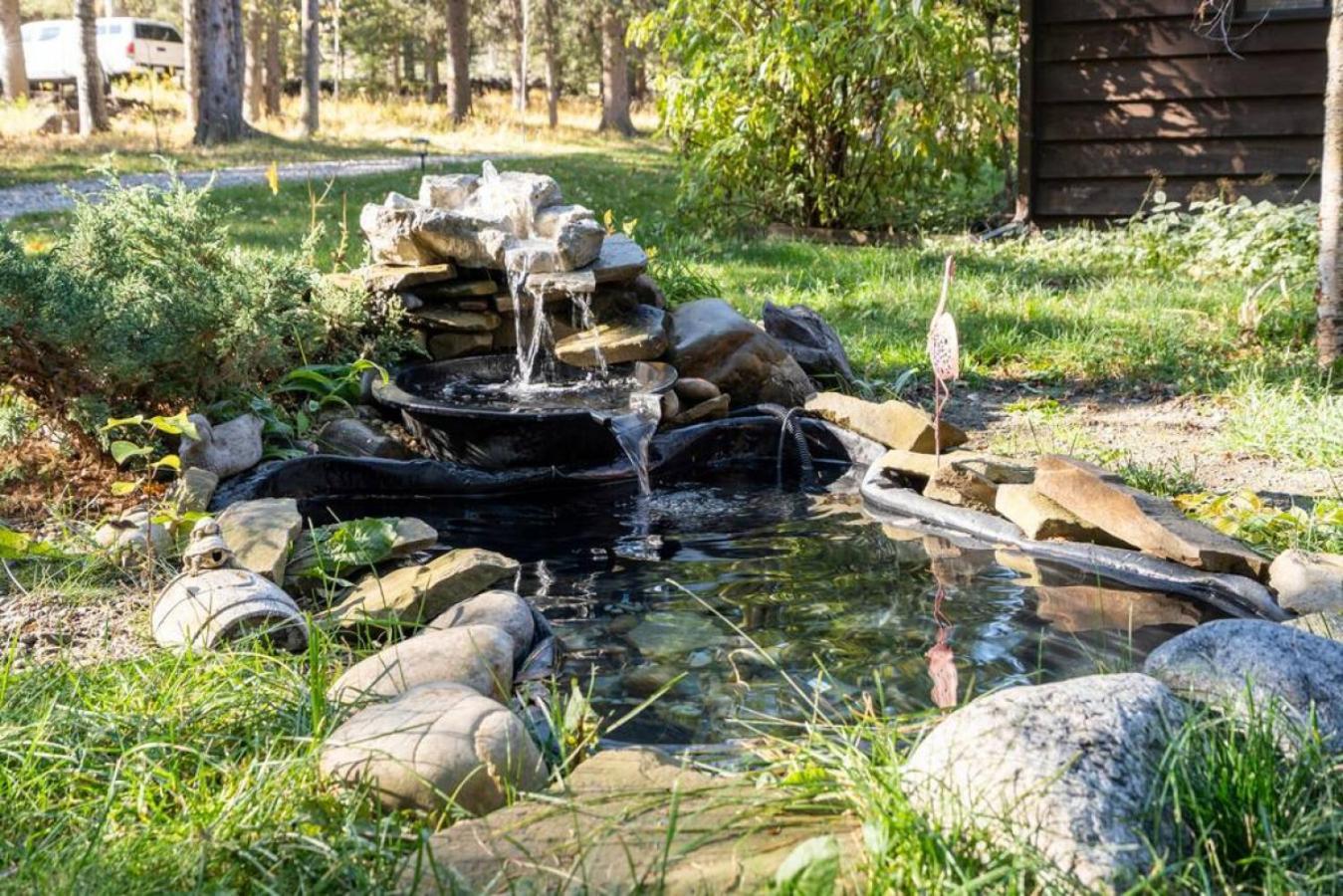Rustic Cozy Cabin With Hot Tub Bragg Creek Extérieur photo